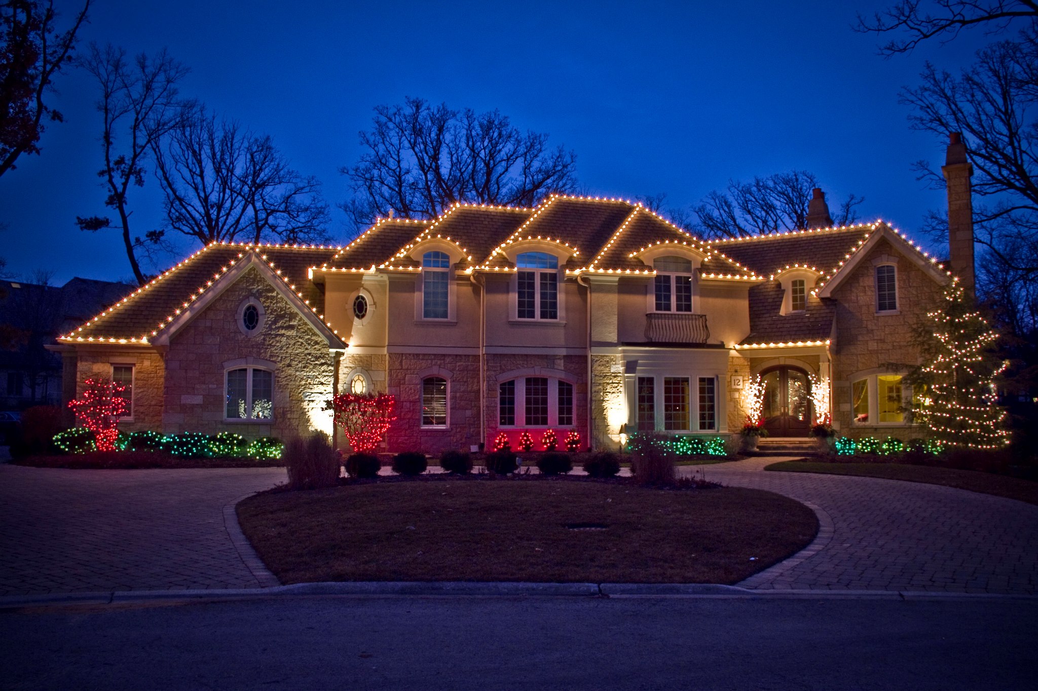 Residential Christmas Lights - Code 3 Christmas Lights