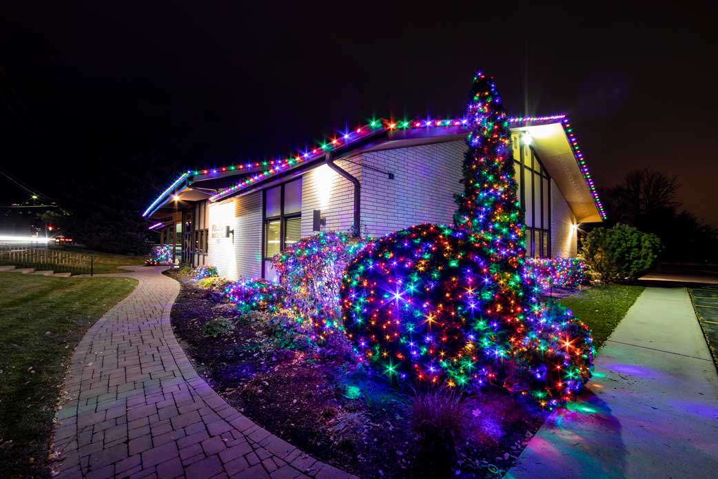 MultiColor-Christmas-Lights-Brighten-Up-Home